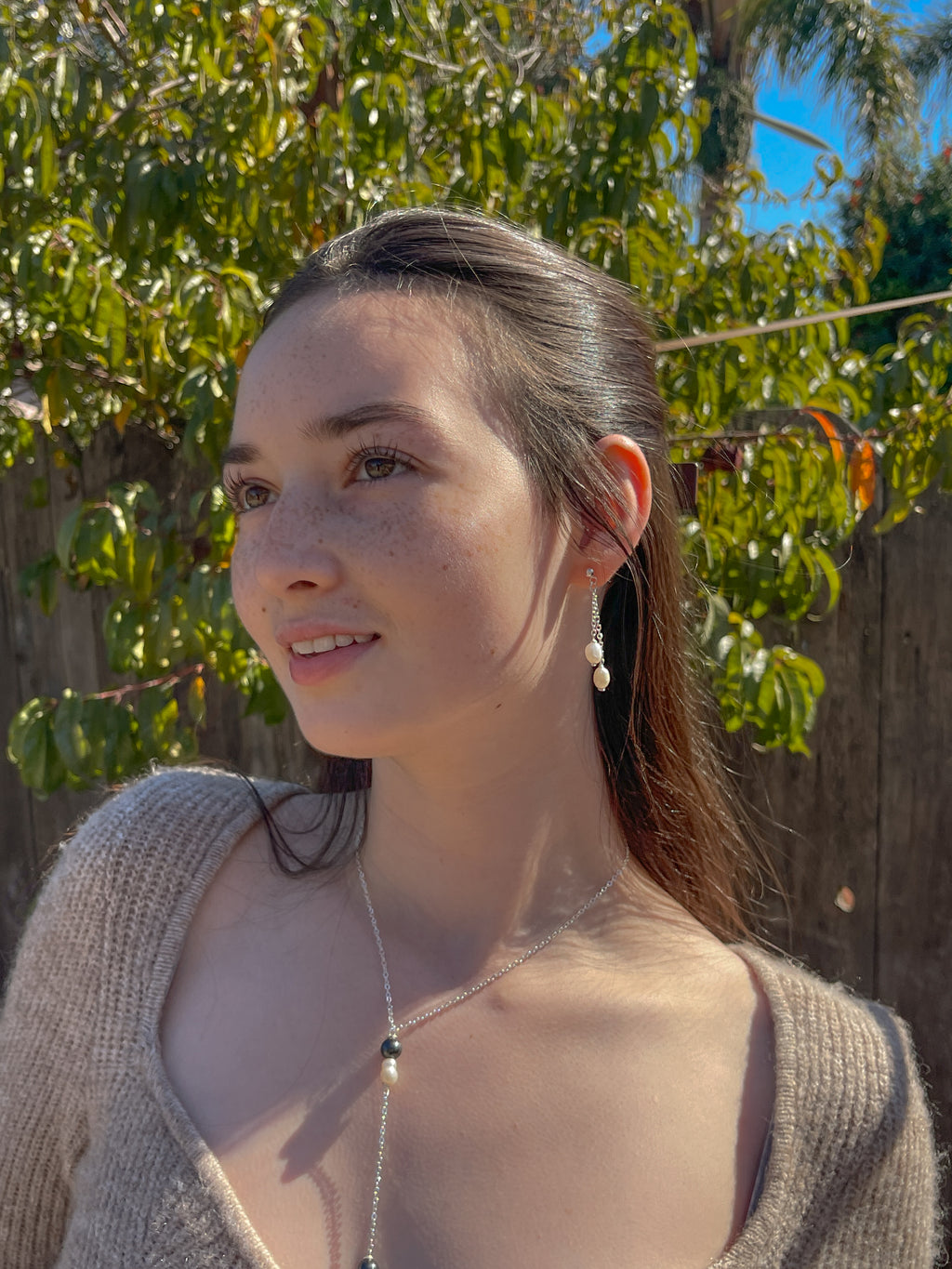 Dripping Pearl Earrings